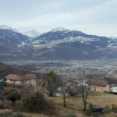 Vue Montagne Vignoble Cosy Valais 公寓 Chamoson
