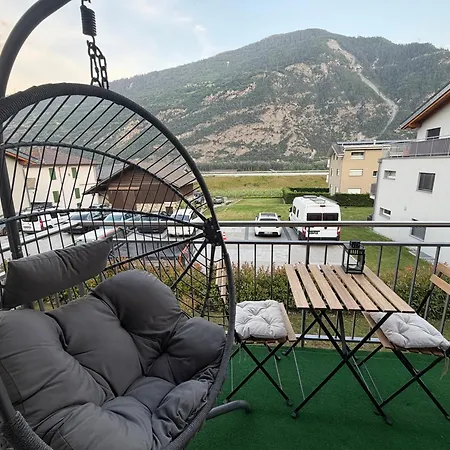 Vue Montagne Vignoble Cosy Valais 公寓