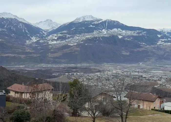 Cozy En Valais 아파트 Chamoson